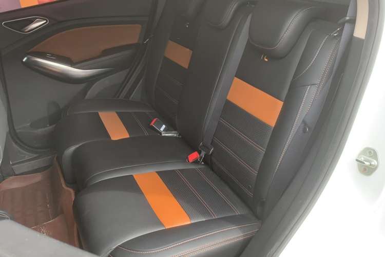 Used BYD Yuan 2016 1.5L Manual Luxury Model Interior 1