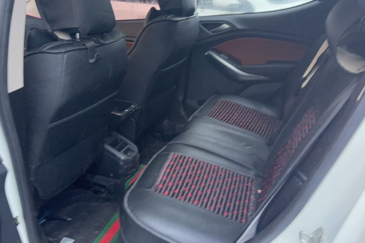 Used BYD Yuan 2016 1.5L Manual Luxury Version Interior 1