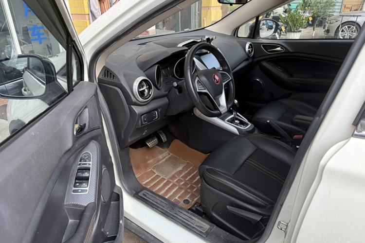 Used BYD Yuan 2016 1.5L Automatic Luxury Version Interior 1