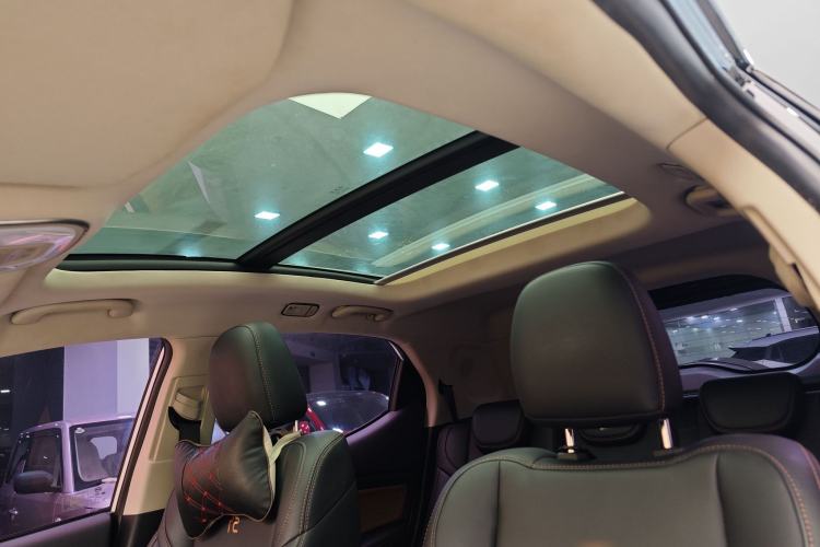 Used BYD Yuan 2016 1.5TID Automatic Flagship Model Interior 12