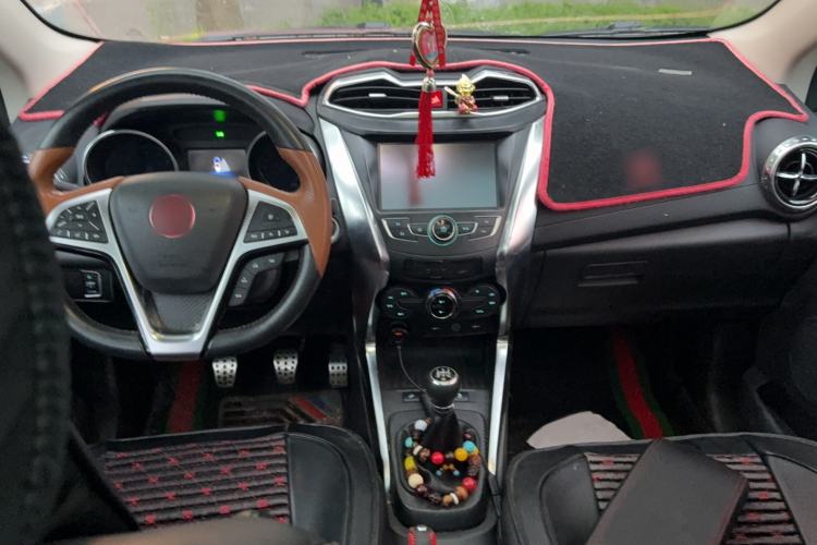 Used BYD Yuan 2016 1.5L Manual Luxury Version Interior 2