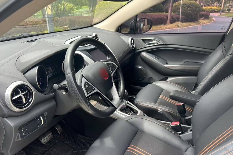 Used BYD Yuan 2016 1.5L Automatic Luxury Version Interior 2