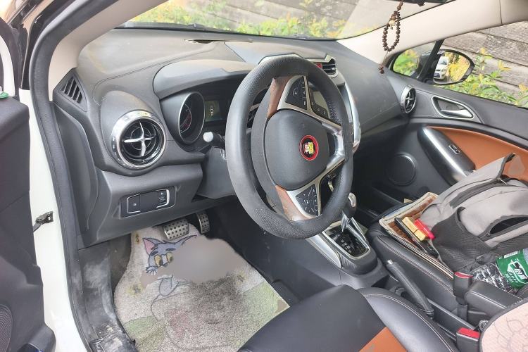 Used BYD Yuan 2016 1.5TID Automatic Prestige Model Interior 2