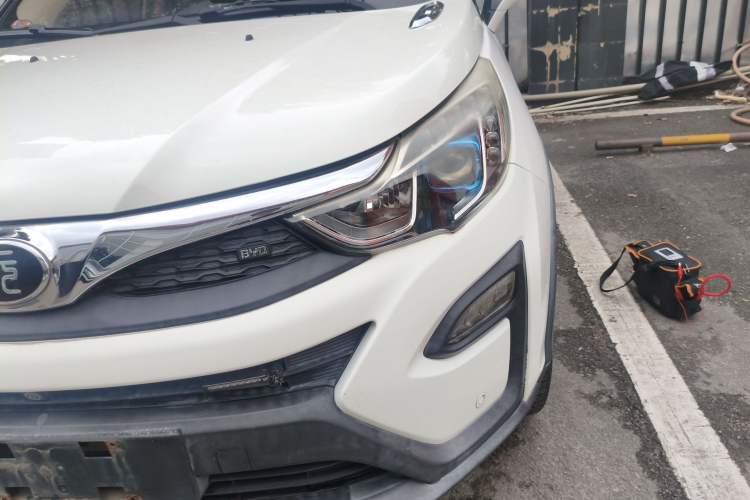 Used BYD Yuan 2016 1.5TID Automatic Flagship Model Left Front Headlight