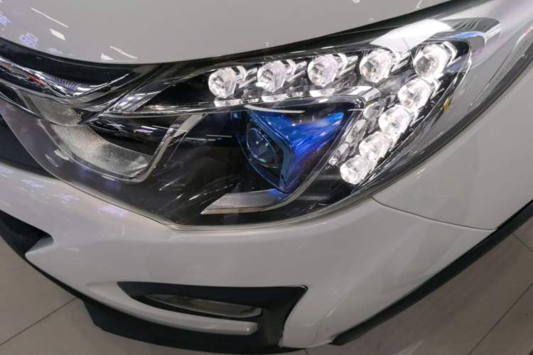 Used BYD Yuan 2016 1.5L Automatic Luxury Version Left Front Headlight