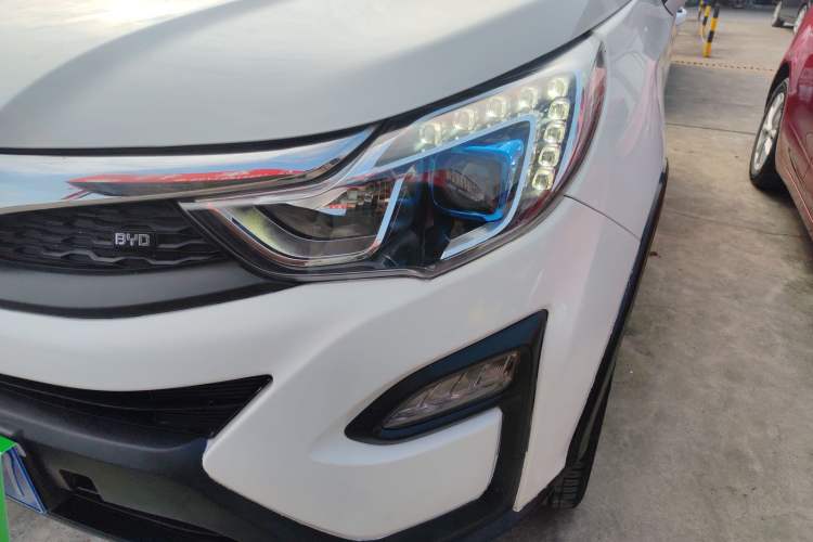 Used BYD Yuan 2016 1.5TID Automatic Luxury Version Left Front Headlight