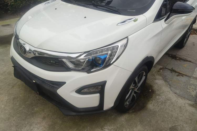 Used BYD Yuan 2016 1.5L Automatic Luxury Version Left Front Headlight