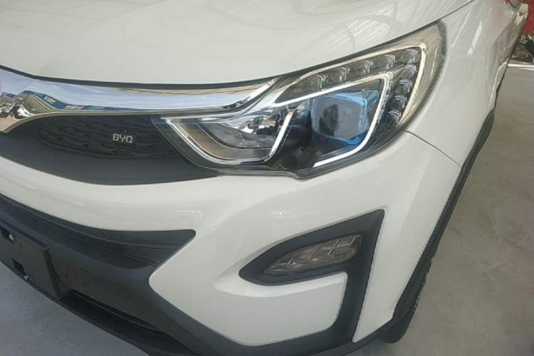 Used BYD Yuan 2016 1.5L Automatic Luxury Version Left Front Headlight