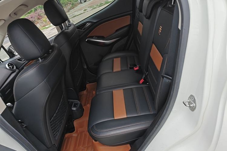Used BYD Yuan 2016 1.5TID Automatic Luxury Version Left Rear Seat