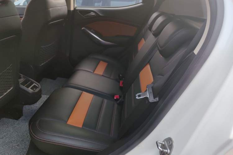 Used BYD Yuan 2016 1.5TID Automatic Luxury Version Left Rear Seat