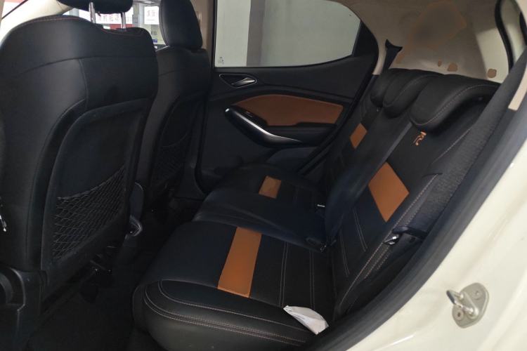 Used BYD Yuan 2016 1.5TID Automatic Luxury Version Left Rear Seat