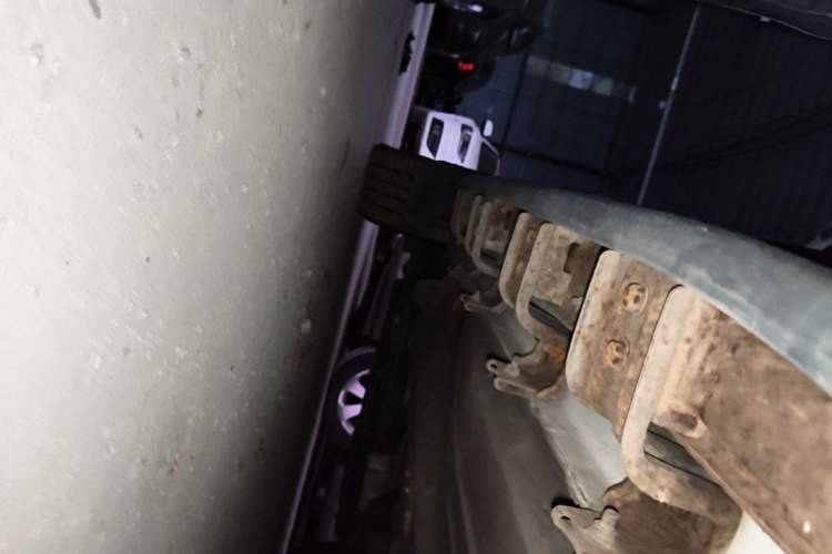 Used BYD Yuan 2016 1.5TID Automatic Flagship Model Left Side Sill