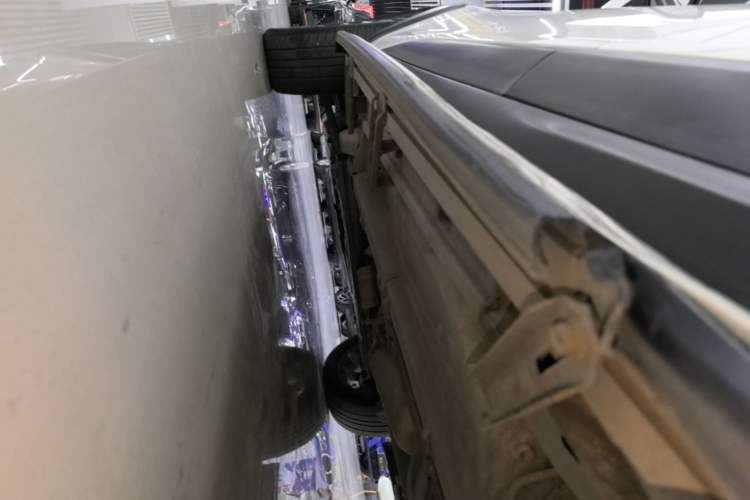 Used BYD Yuan 2016 1.5L Automatic Luxury Version Left Side Sill