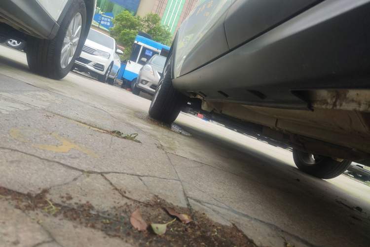 Used BYD Yuan 2016 1.5L Automatic Luxury Version Left Side Sill