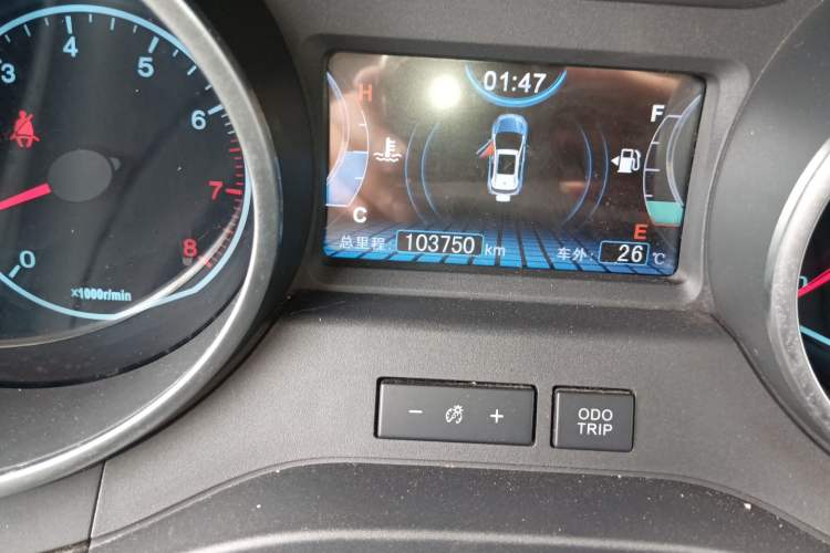 Used BYD Yuan 2016 1.5L Manual Luxury Model Odometer Close Up