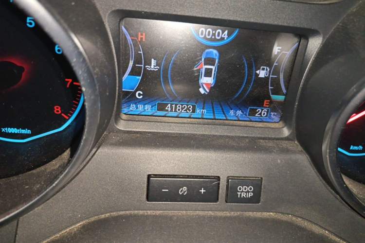 Used BYD Yuan 2016 1.5L Manual Luxury Version Odometer Close Up