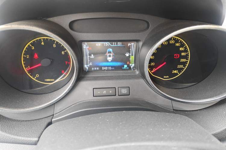 Used BYD Yuan 2016 1.5L Automatic Luxury Version Odometer Close Up