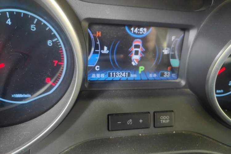 Used BYD Yuan 2016 1.5TID Automatic Luxury Version Odometer Close Up