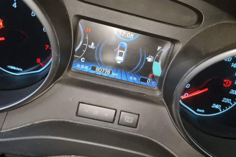 Used BYD Yuan 2016 1.5L Manual Luxury Model Odometer Close Up