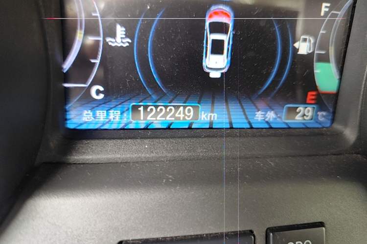 Used BYD Yuan 2016 1.5L Manual Luxury Model Odometer Close Up