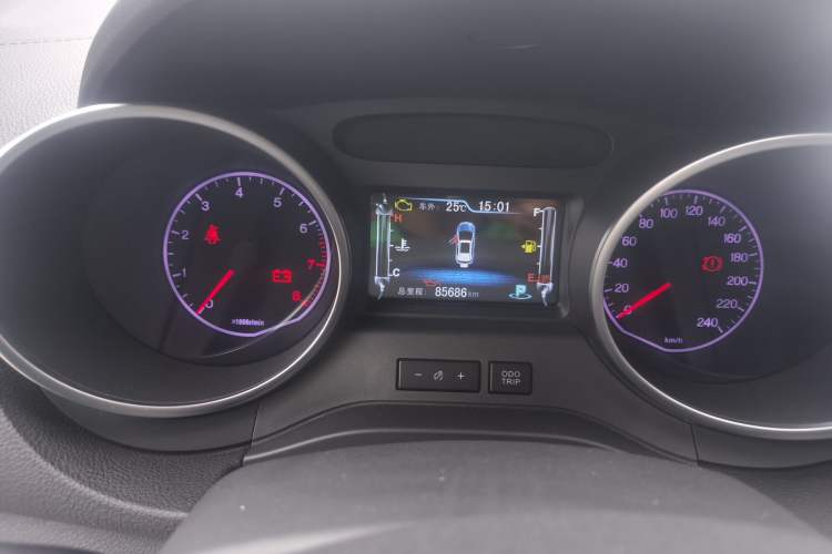 Used BYD Yuan 2016 1.5L Automatic Luxury Version Odometer Close Up