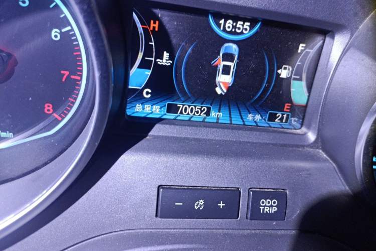 Used BYD Yuan 2016 1.5L Manual Luxury Model Odometer Close Up