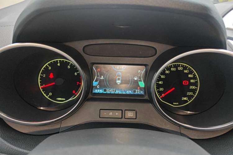 Used BYD Yuan 2016 1.5L Manual Comfort Model Odometer Close Up