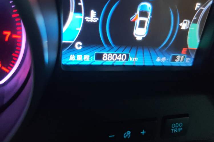 Used BYD Yuan 2016 1.5L Manual Luxury Model Odometer Close Up
