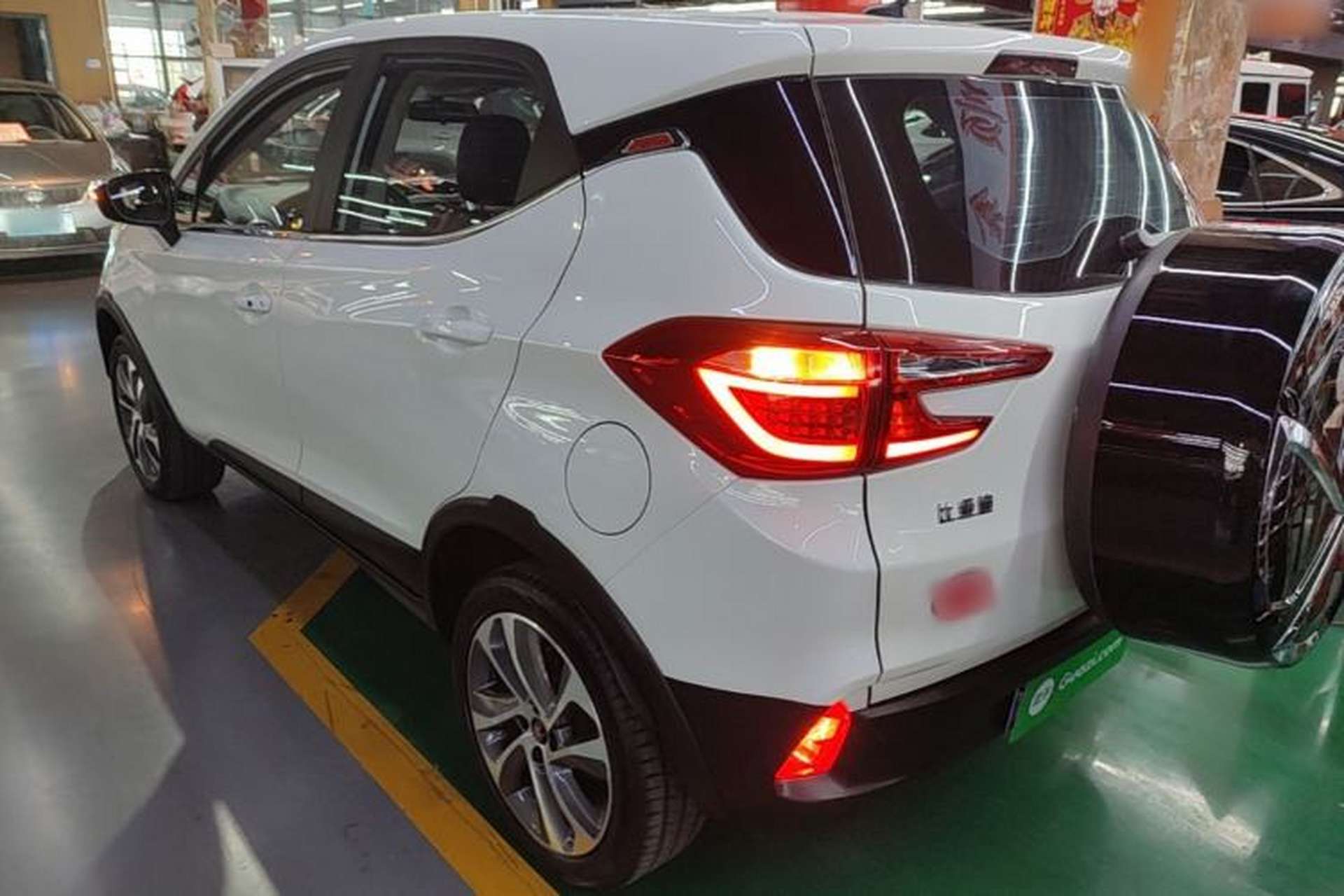 Used BYD Yuan 2016 1.5L Automatic Luxury Version Rear Left 45 Deg