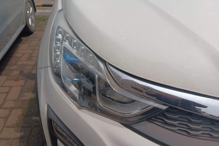 Used BYD Yuan 2016 1.5L Manual Luxury Model Right Front Headlight