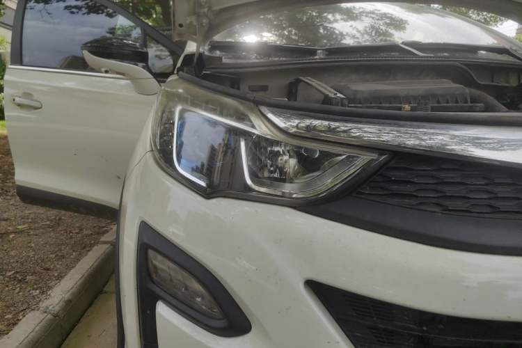 Used BYD Yuan 2016 1.5TID Automatic Luxury Version Right Front Headlight