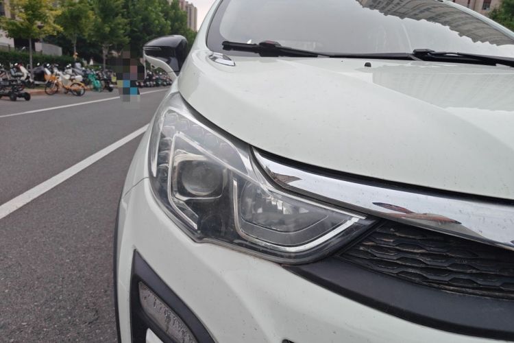 Used BYD Yuan 2016 1.5L Manual Luxury Version Right Front Headlight