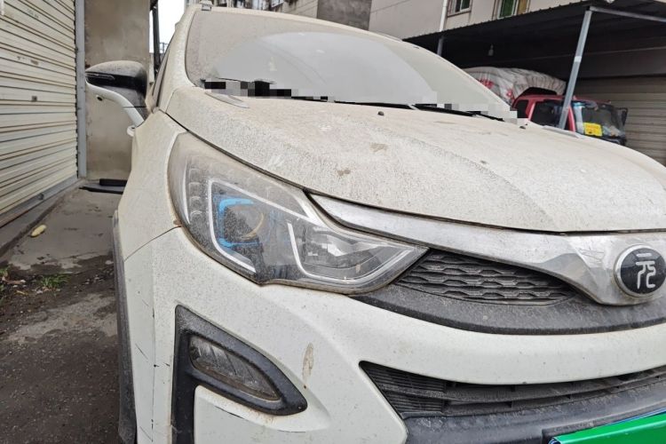 Used BYD Yuan 2016 1.5L Manual Luxury Version Right Front Headlight