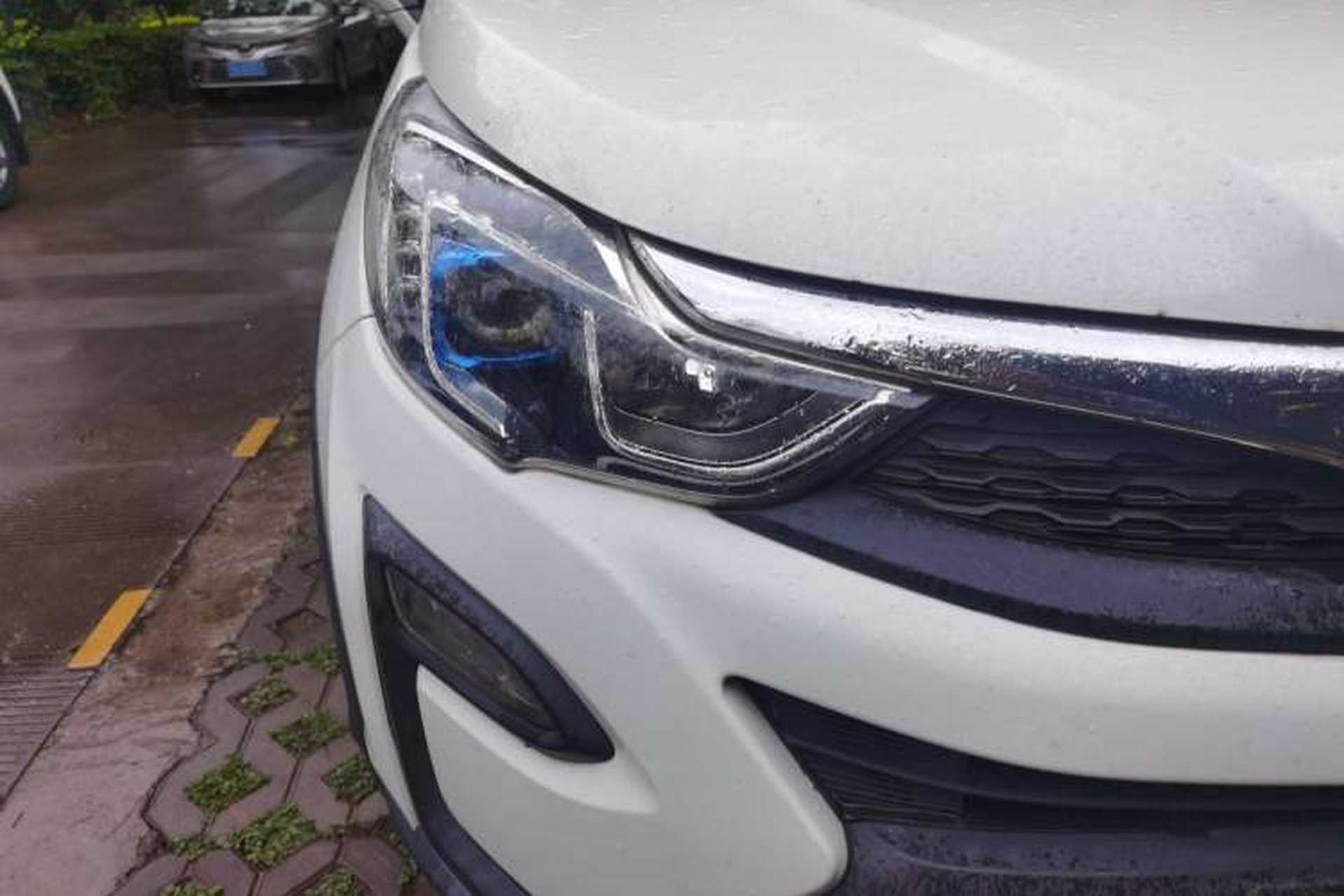 Used BYD Yuan 2016 1.5TID Automatic Luxury Version Right Front Headlight