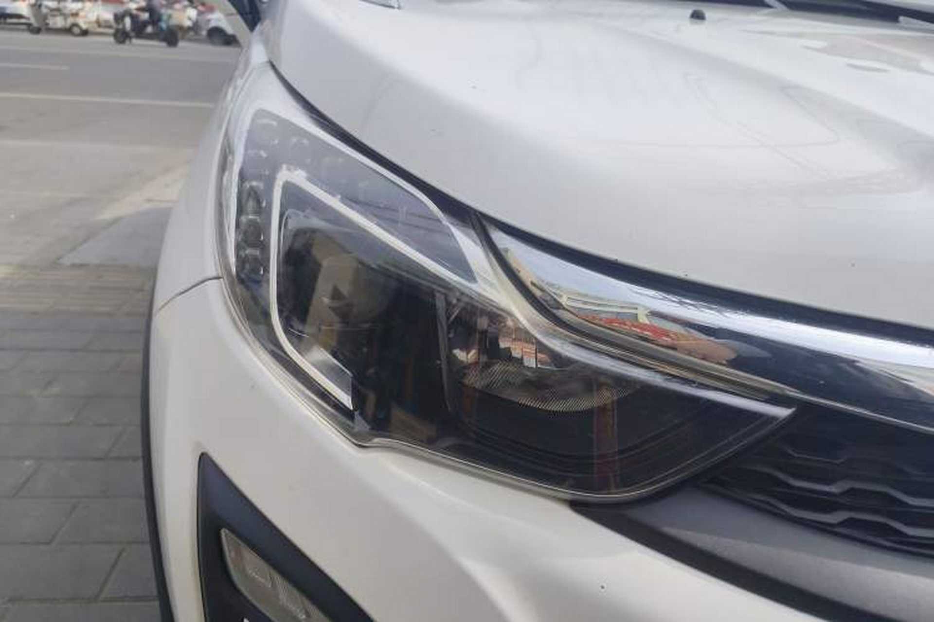 Used BYD Yuan 2016 1.5L Manual Luxury Version Right Front Headlight