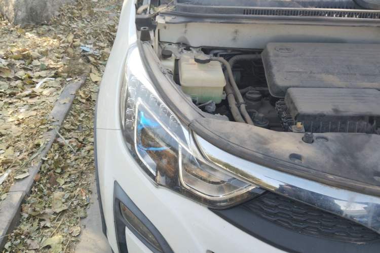 Used BYD Yuan 2016 1.5L Automatic Luxury Version Right Front Headlight