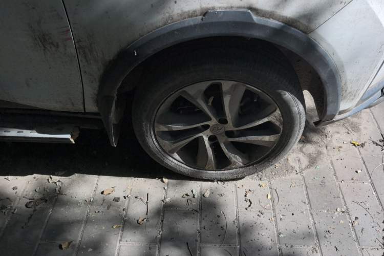 Used BYD Yuan 2016 1.5L Manual Luxury Model Right Front Wheel Hub