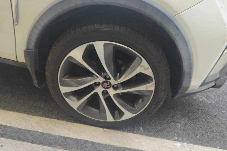 Used BYD Yuan 2016 1.5TID Automatic Prestige Model Right Front Wheel Hub