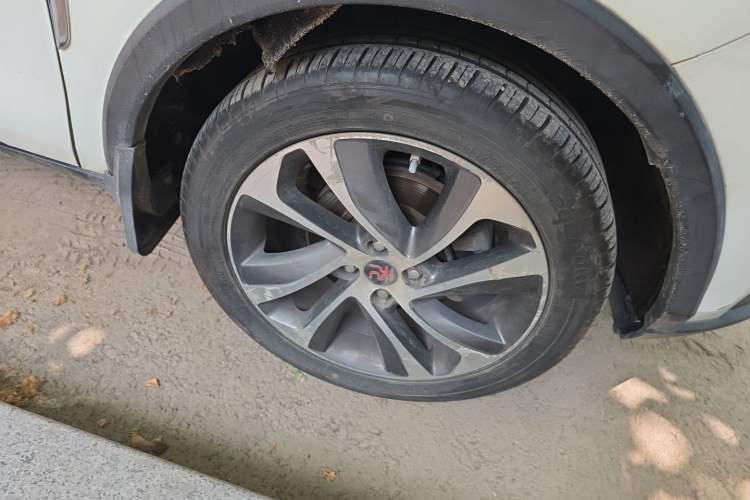 Used BYD Yuan 2016 1.5L Manual Luxury Model Right Front Wheel Hub