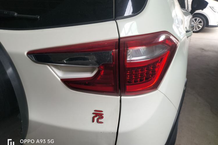 Used BYD Yuan 2016 1.5L Manual Luxury Version Right Rear Taillight