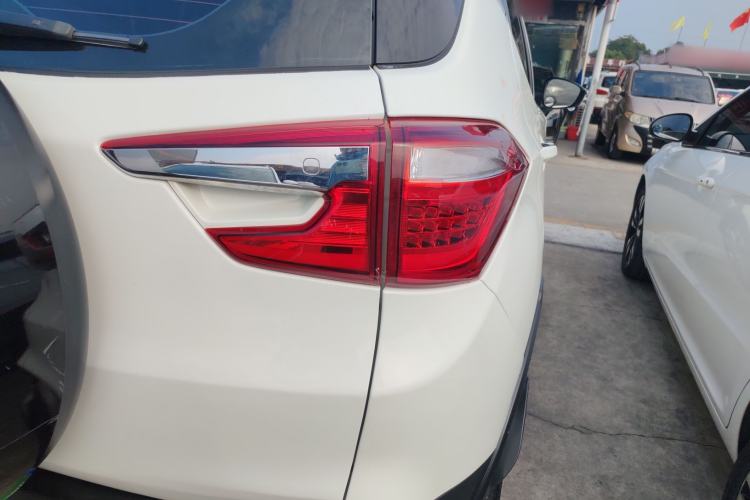 Used BYD Yuan 2016 1.5TID Automatic Luxury Version Right Rear Taillight