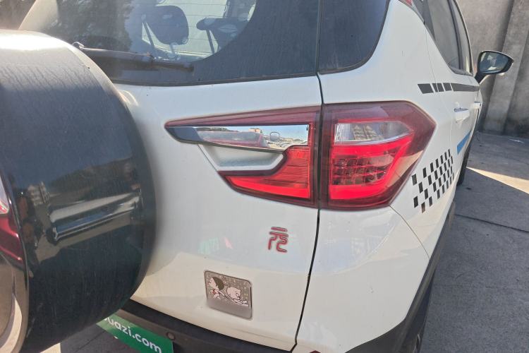 Used BYD Yuan 2016 1.5L Manual Luxury Version Right Rear Taillight