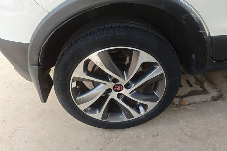 Used BYD Yuan 2016 1.5L Manual Luxury Model Right Rear Wheel Hub