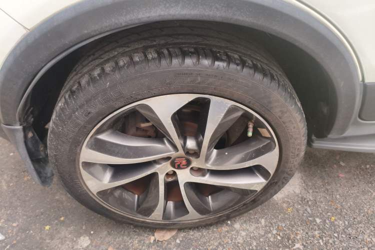 Used BYD Yuan 2016 1.5TID Automatic Flagship Model Right Rear Wheel Hub