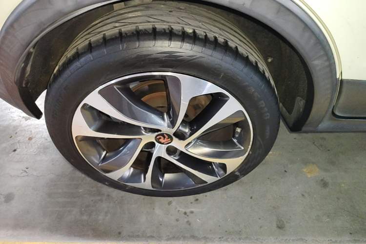 Used BYD Yuan 2016 1.5TID Automatic Prestige Model Right Rear Wheel Hub