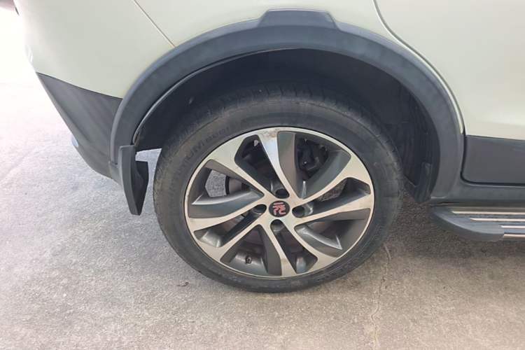 Used BYD Yuan 2016 1.5L Automatic Haoya Model Right Rear Wheel Hub