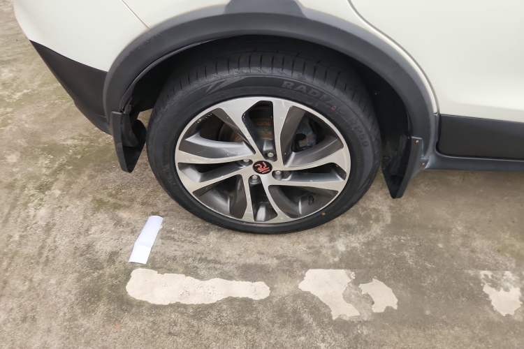 Used BYD Yuan 2016 1.5L Manual Comfort Model Right Rear Wheel Hub