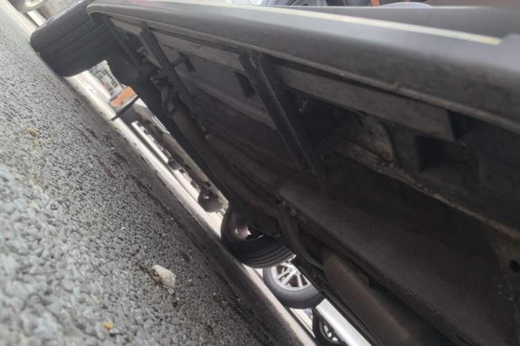 Used BYD Yuan 2016 1.5TID Automatic Luxury Version Right Side Sill