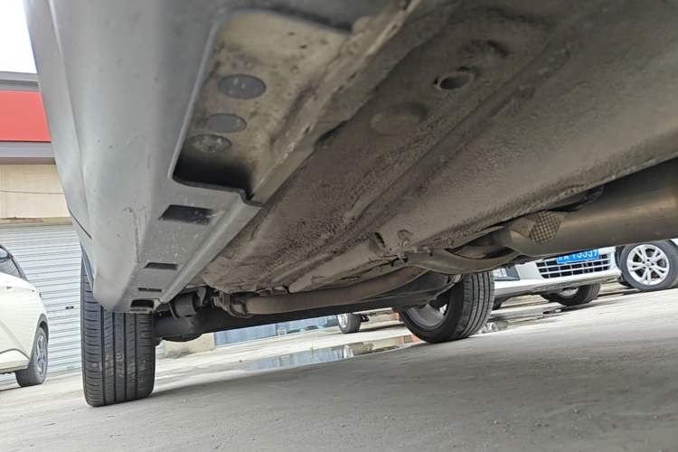 Used BYD Yuan 2016 1.5TID Automatic Luxury Version Right Side Sill