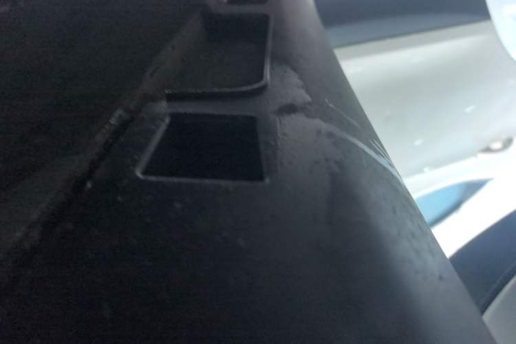 Used BYD Yuan 2016 1.5L Manual Luxury Version Right Side Sill